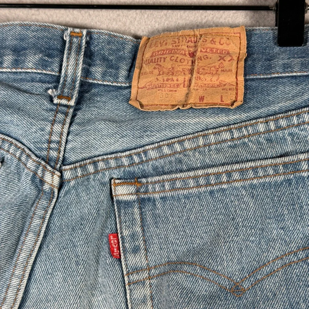 Vintage Levis 501 Light Wash Straight Leg Denim Jeans Blue 28x30 USA Made